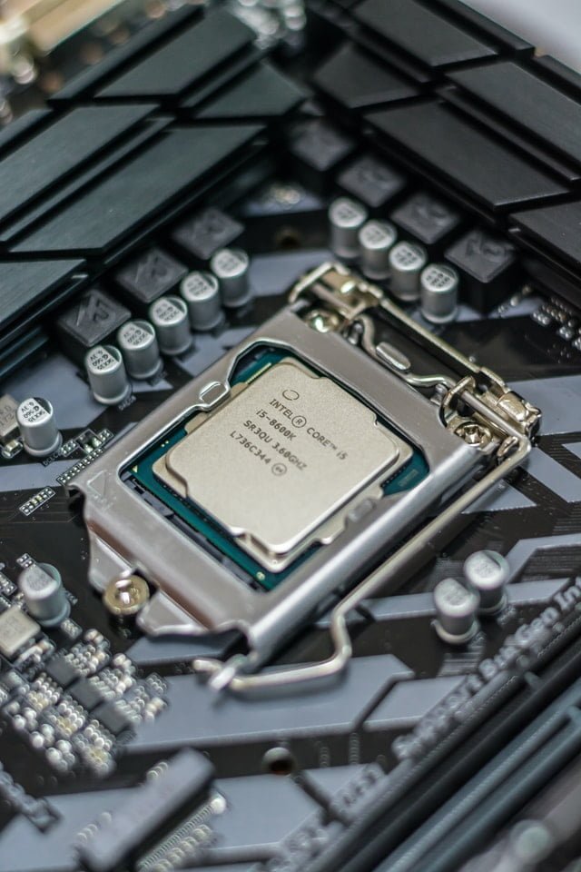 Why Is Intel Falling Behind In The CPU Race?